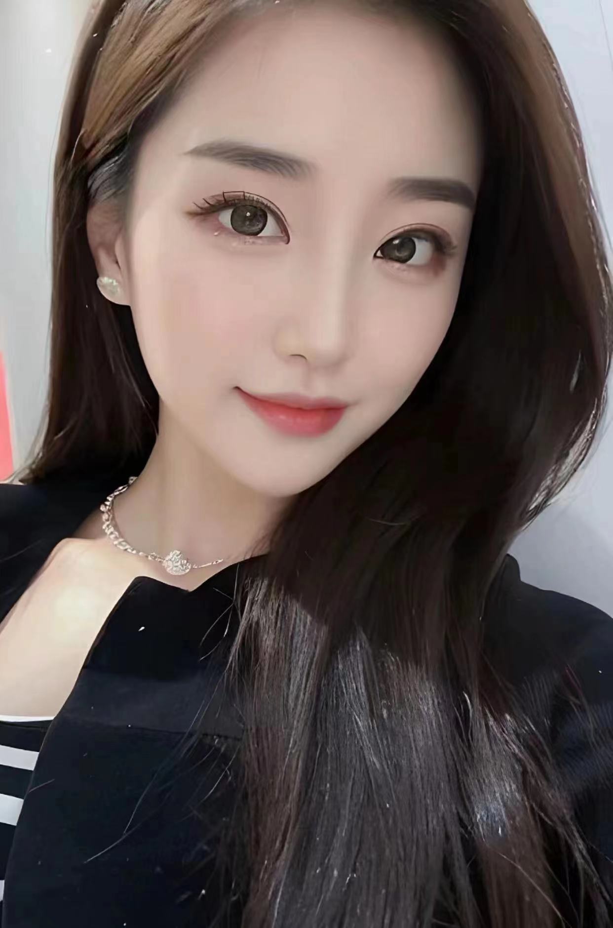 翘屁股后入很爽