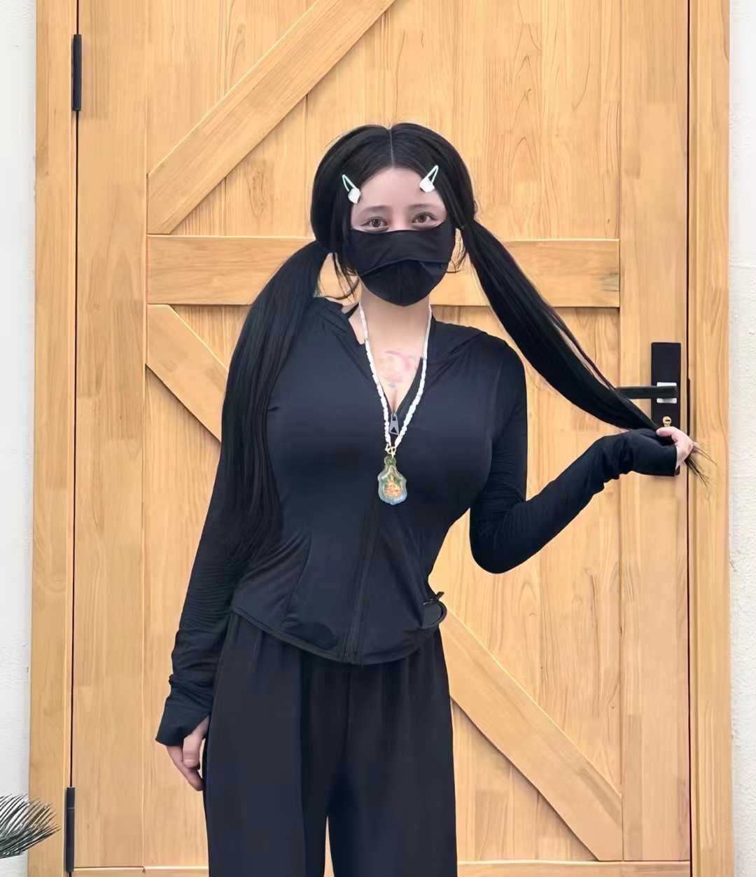 年轻漂亮的高端小妹