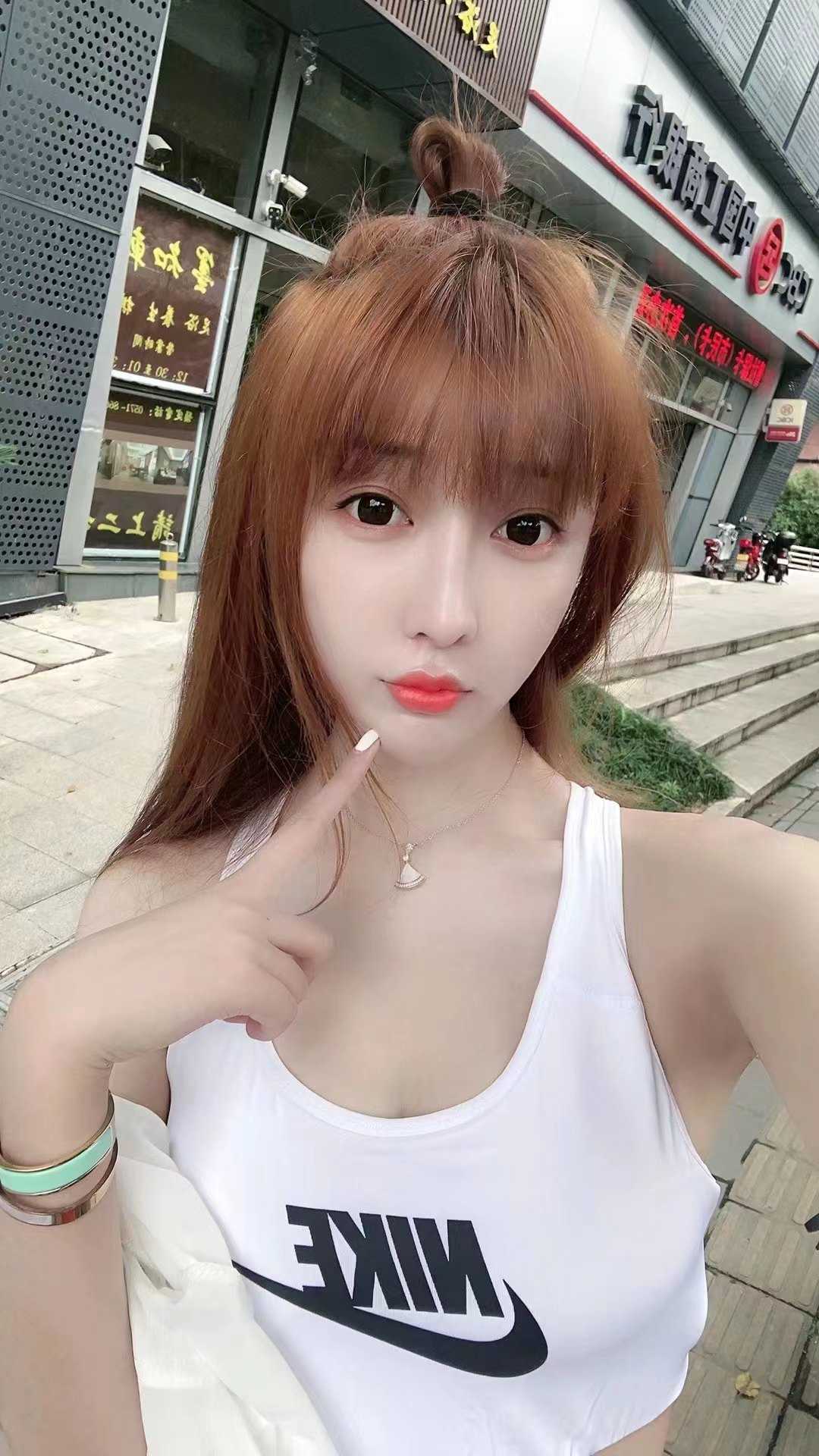 服务不错，人很温柔