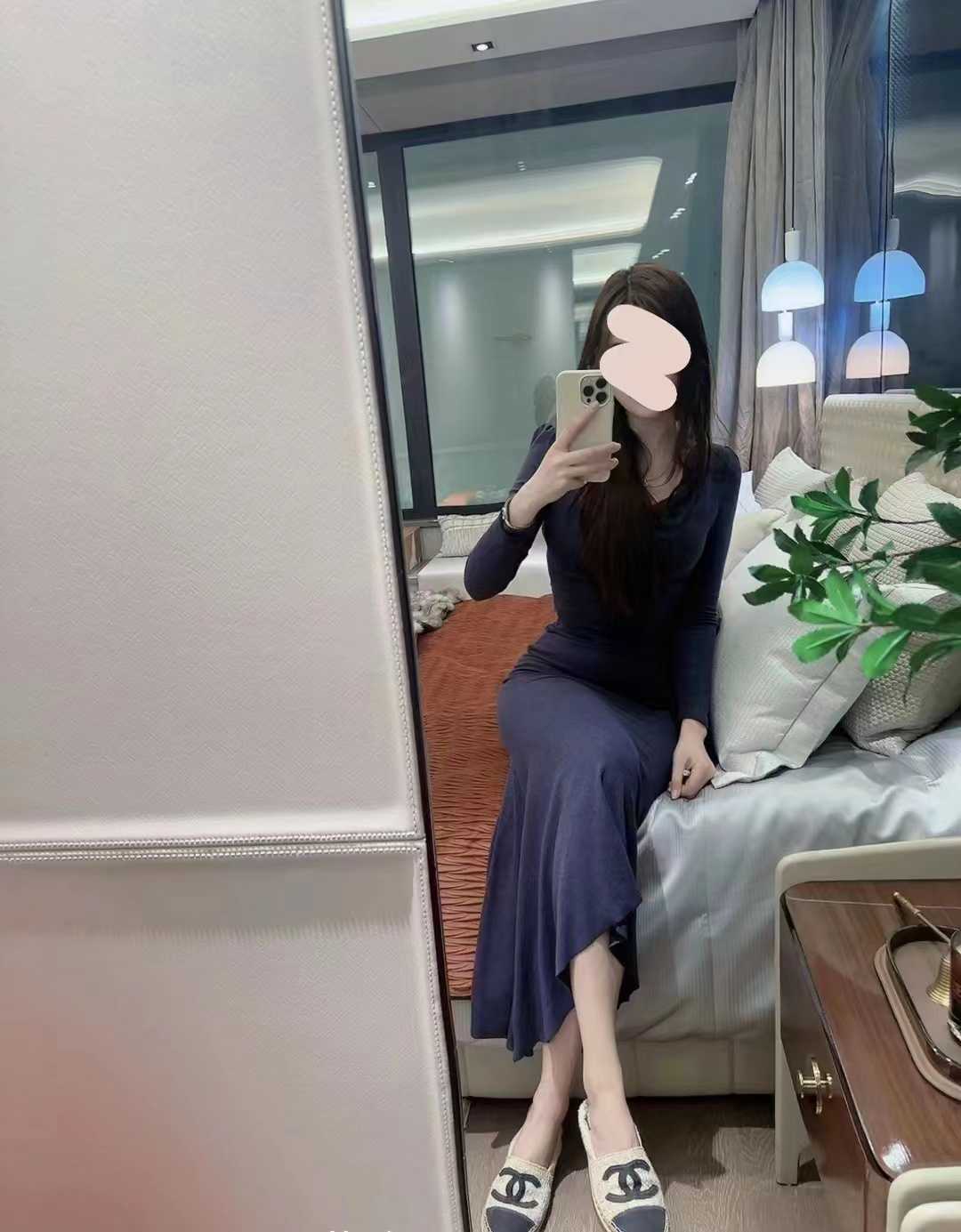 颜值身材那是没得说，服务周到