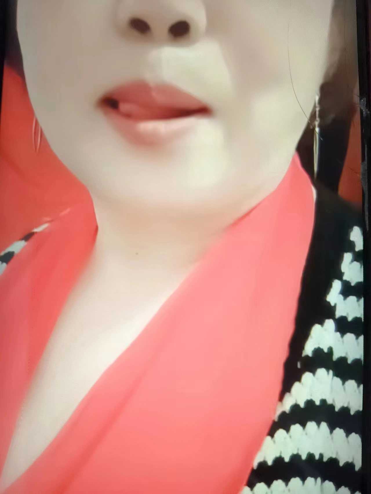 奶子大，kh不错，熟女一枚