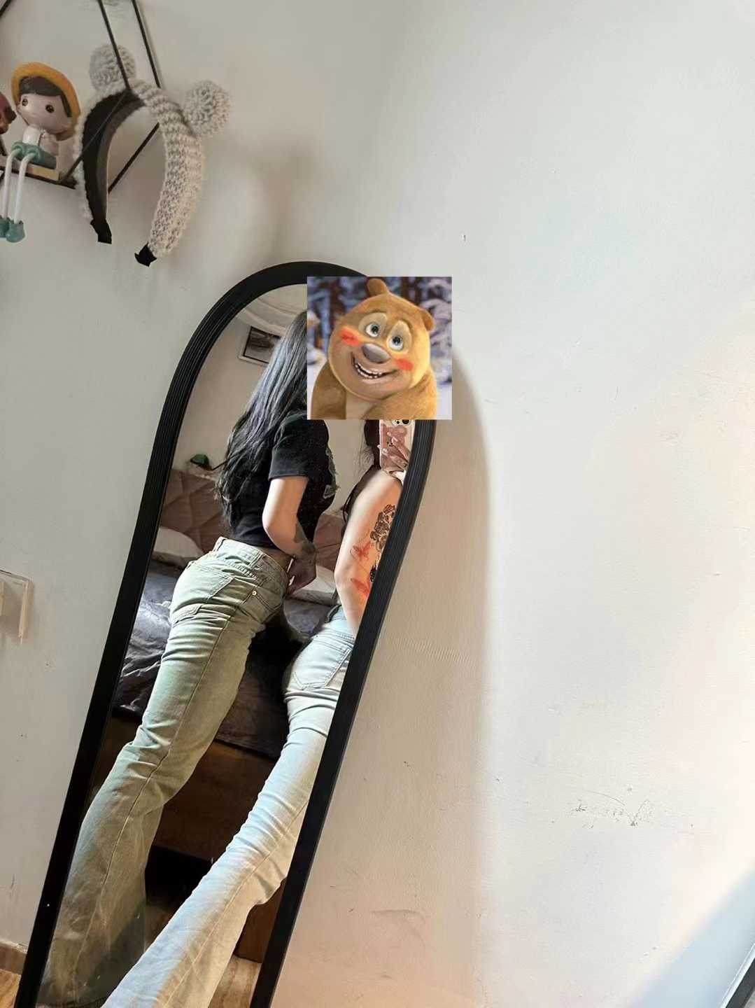 姿势配合，性感辣妹可双飞