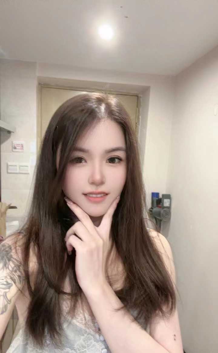 高颜值服务态度很好的小可爱