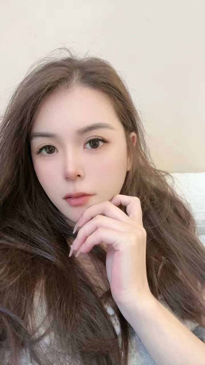 高颜值服务态度很好的小可爱