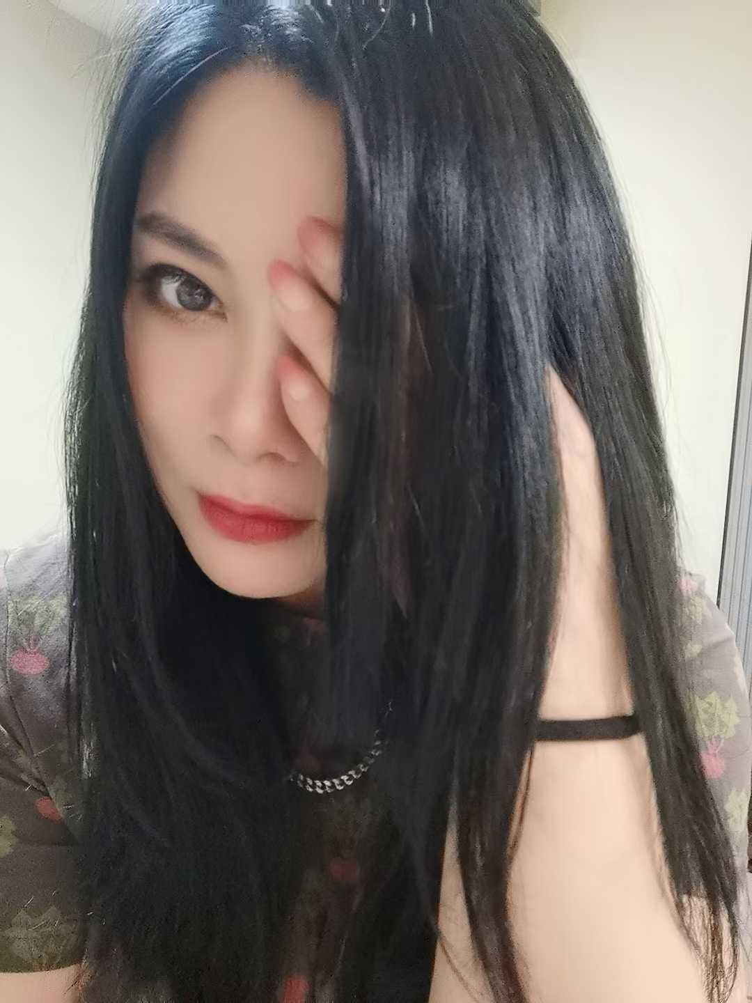 解锁位丰满型的少妇水多黑蝴蝶