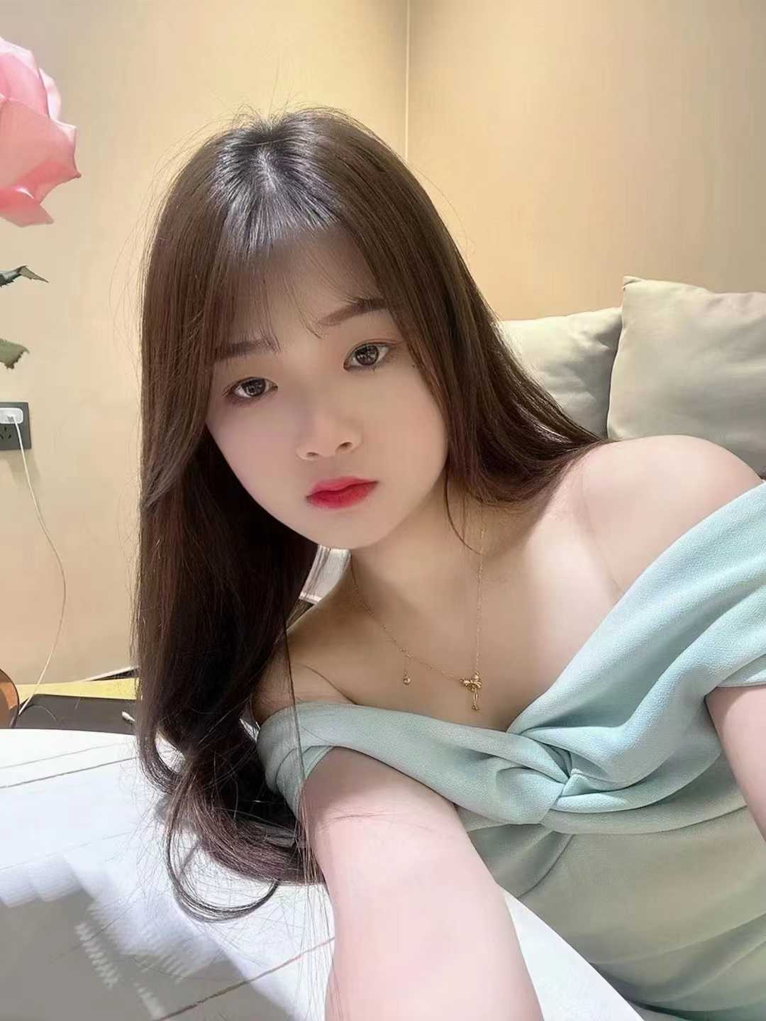 服务很多，皮肤不错