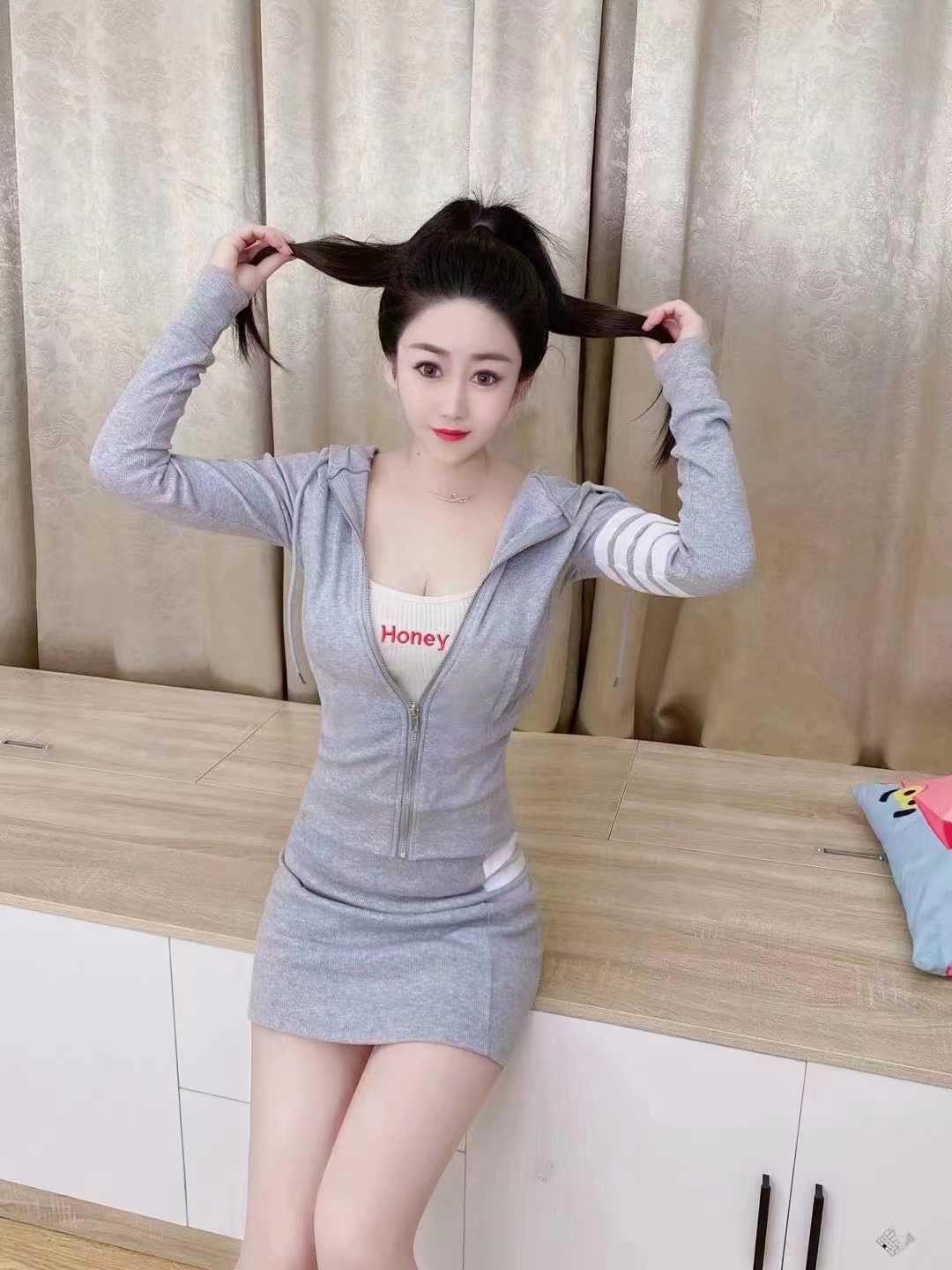 服务多，会挑逗，眼神让人受不了