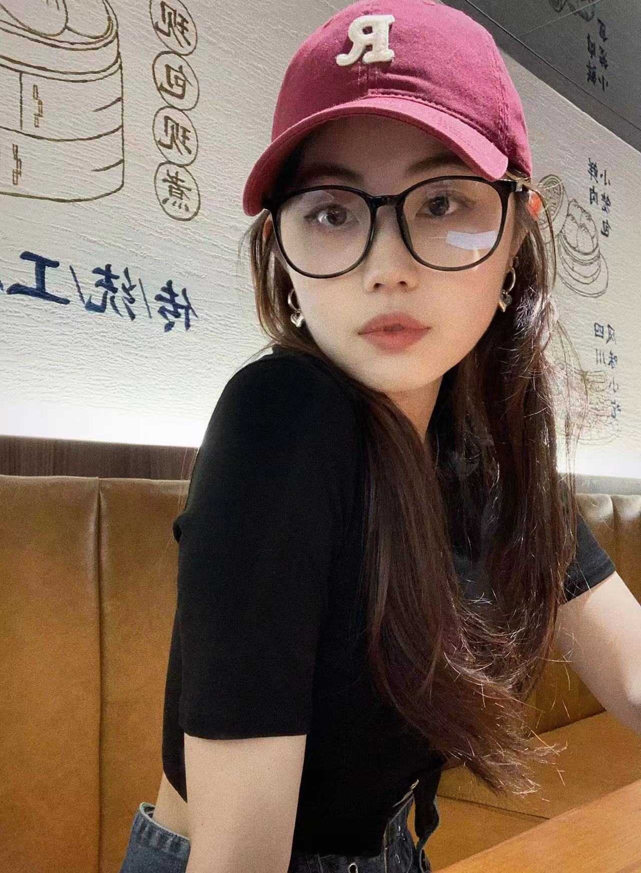 性感年轻妹子值得试试