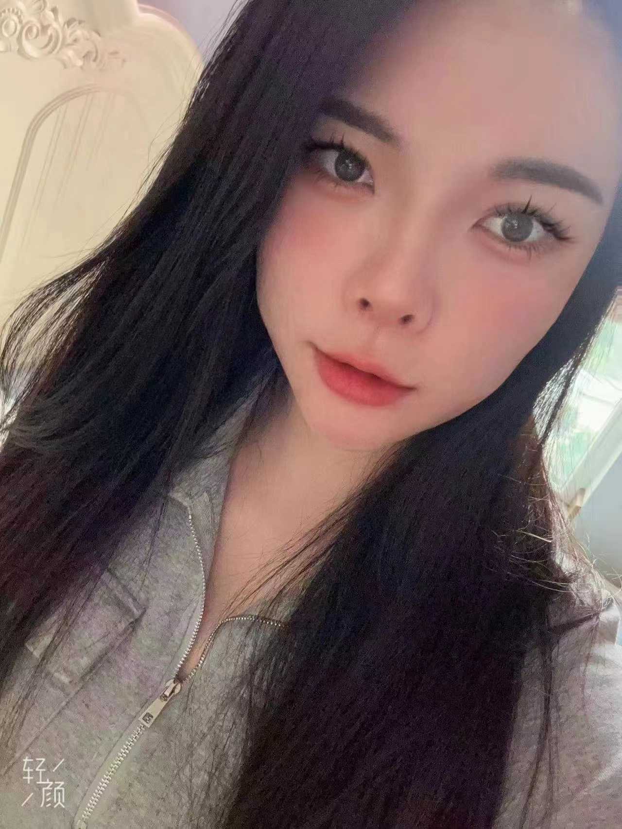 服务态度很好，给我吹了很久