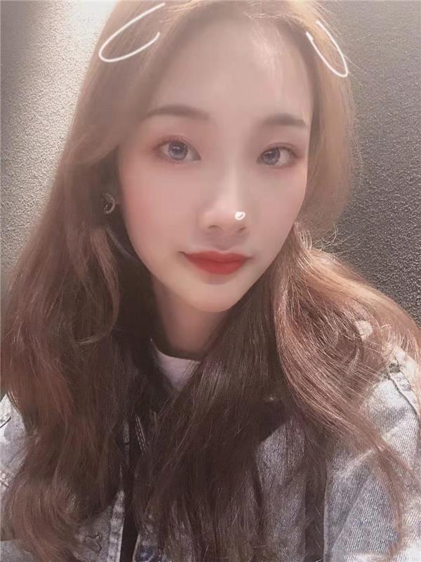 小姐姐年轻漂亮