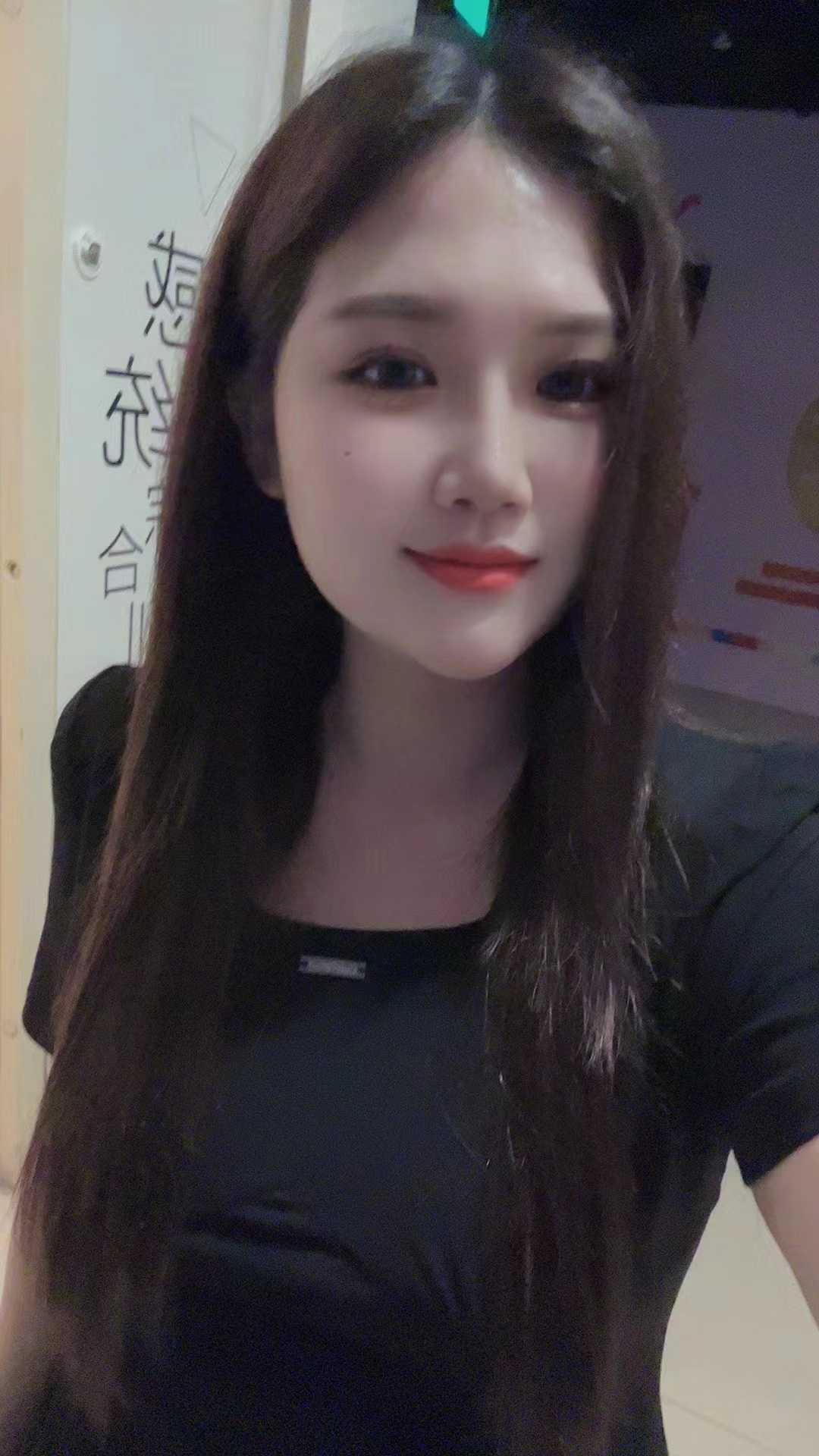 性感服务邻家小姐姐