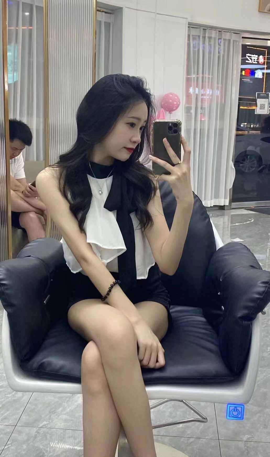 身材一流，床上叫的很销魂