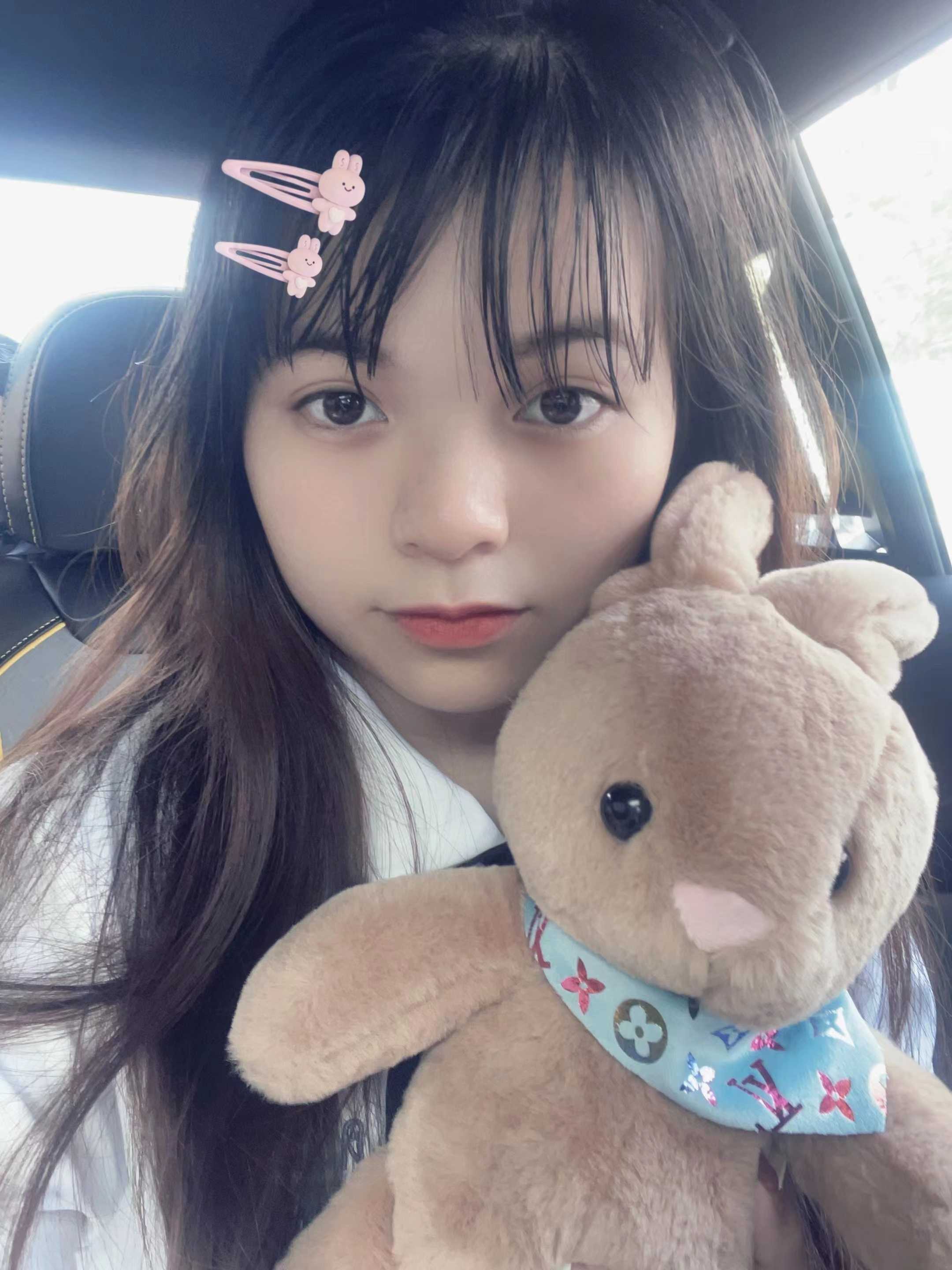 小姐姐超级配合，姿势很到位