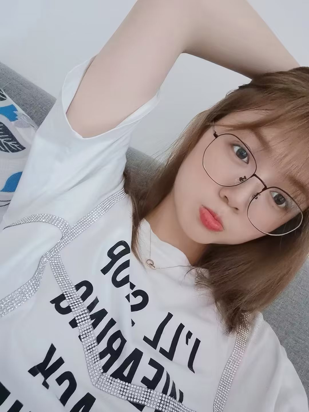 妹子不错，蛮年轻