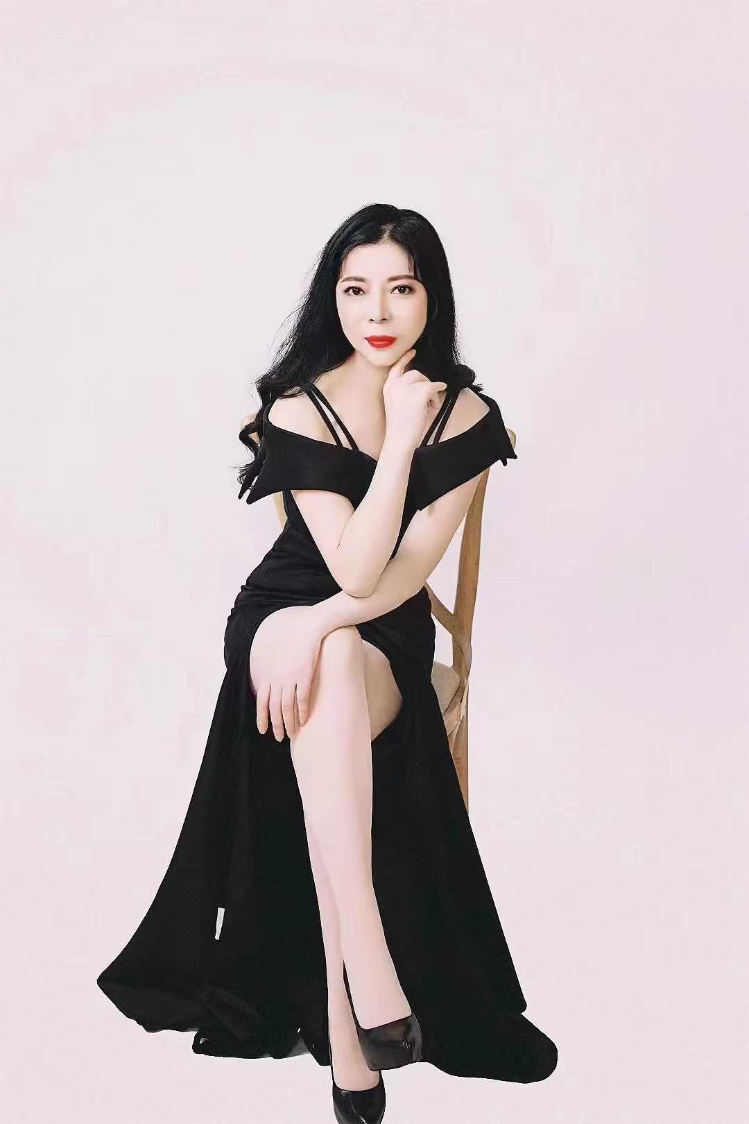 海珠昌岗白虎少妇