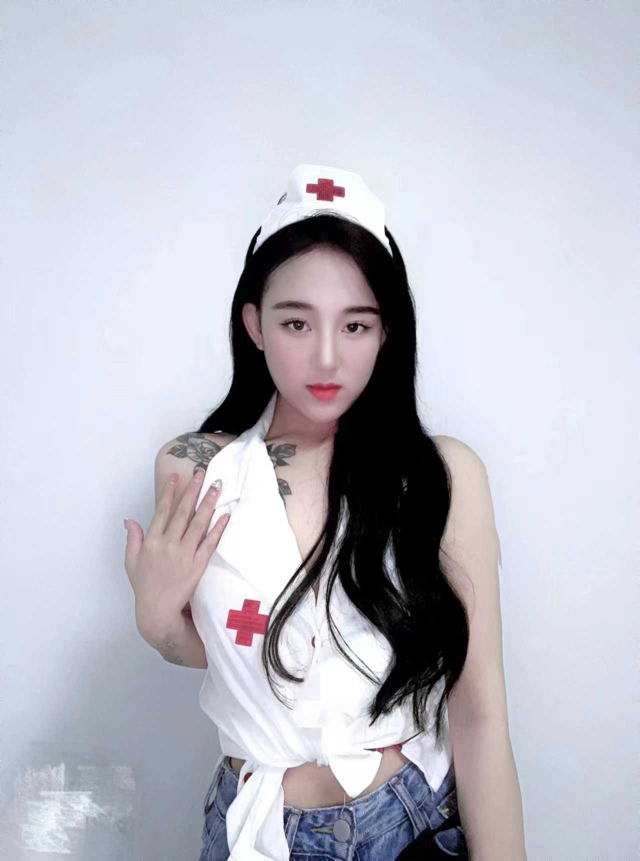 跟她玩很有感觉，制服诱惑