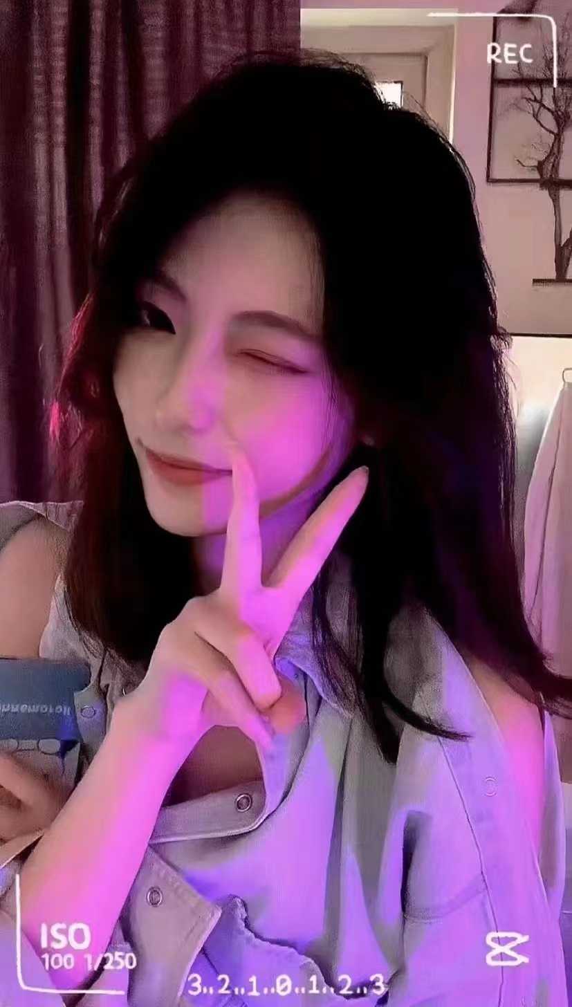 白云小美女，女友感爆棚