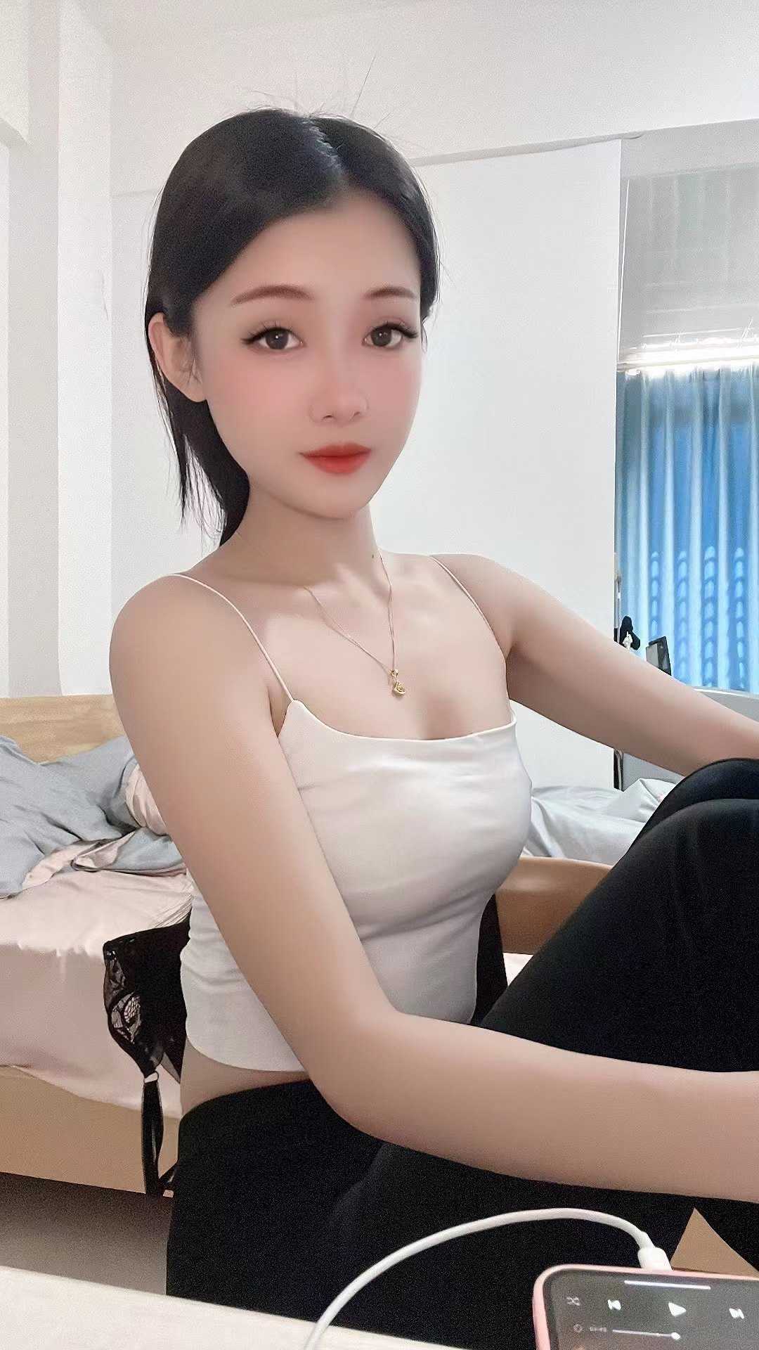 年轻听话活好小姐姐