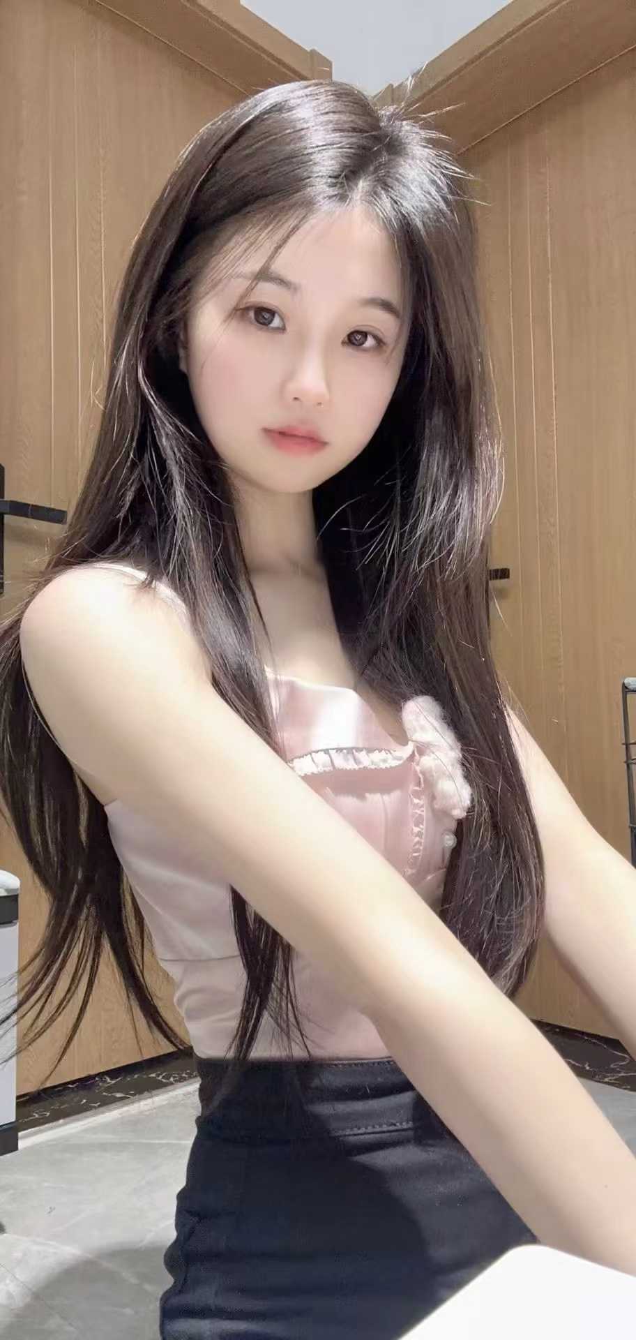 零零后妙龄少女，还有个姐妹