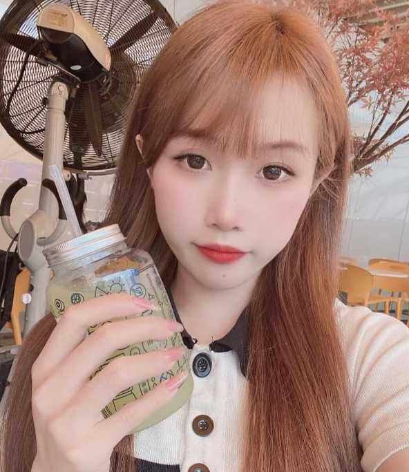 泉山区美女依依