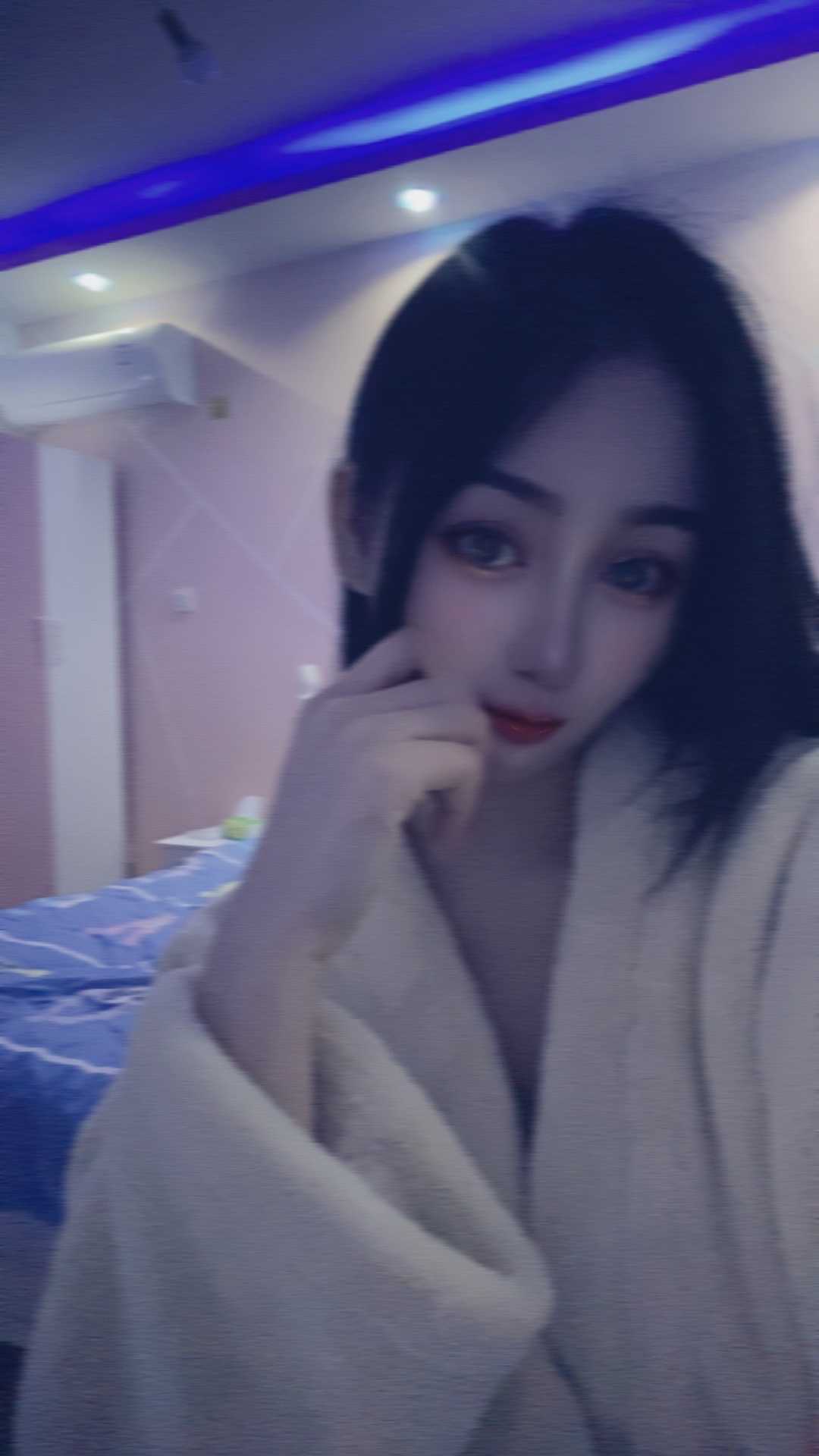 绝对本人的小姐姐