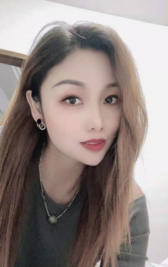 已经被调教好了的小姐姐