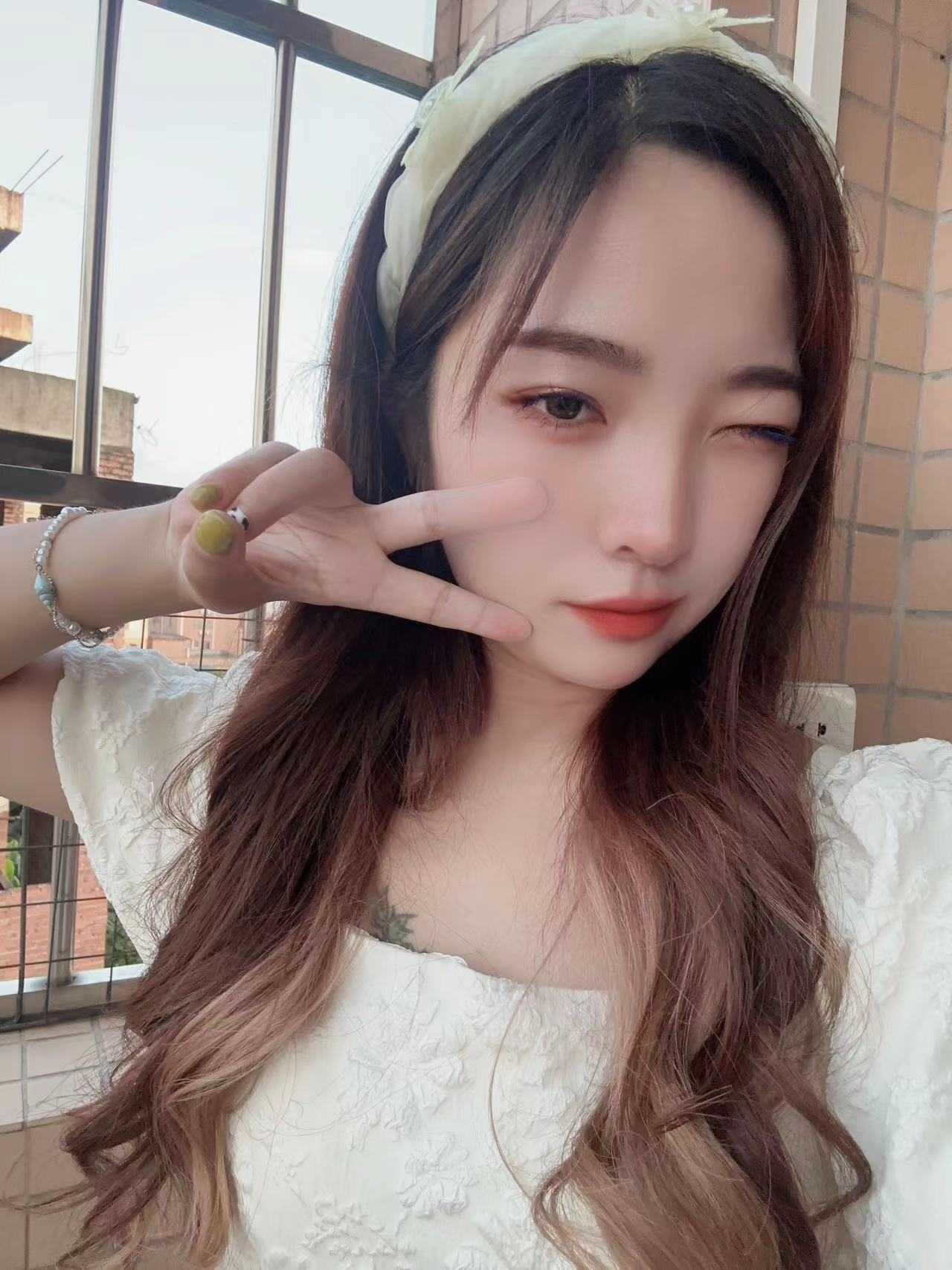 年轻妹子身材很棒