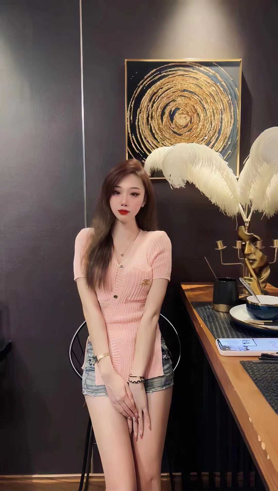 会主动服务气质女神