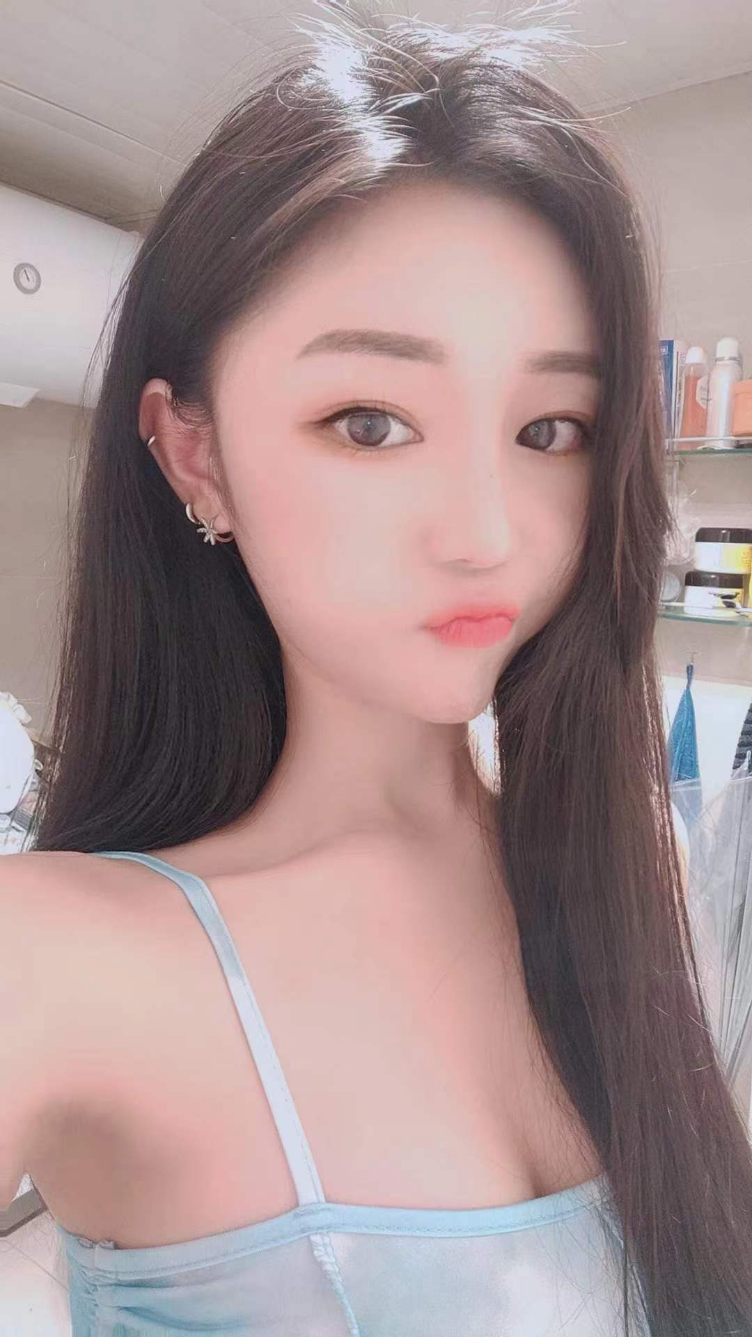 超级有感觉的小姐姐