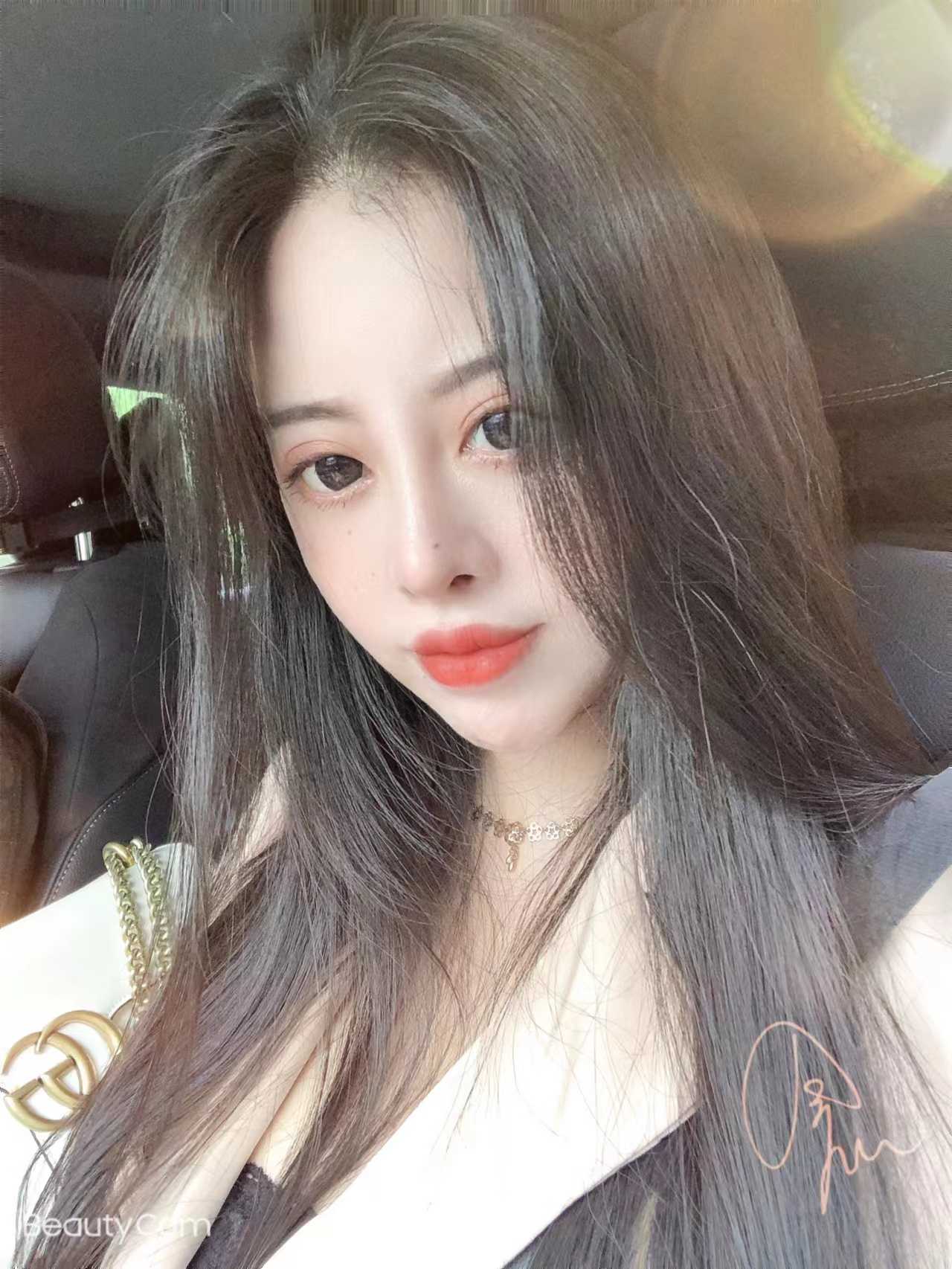 真的超级性感的小姐姐