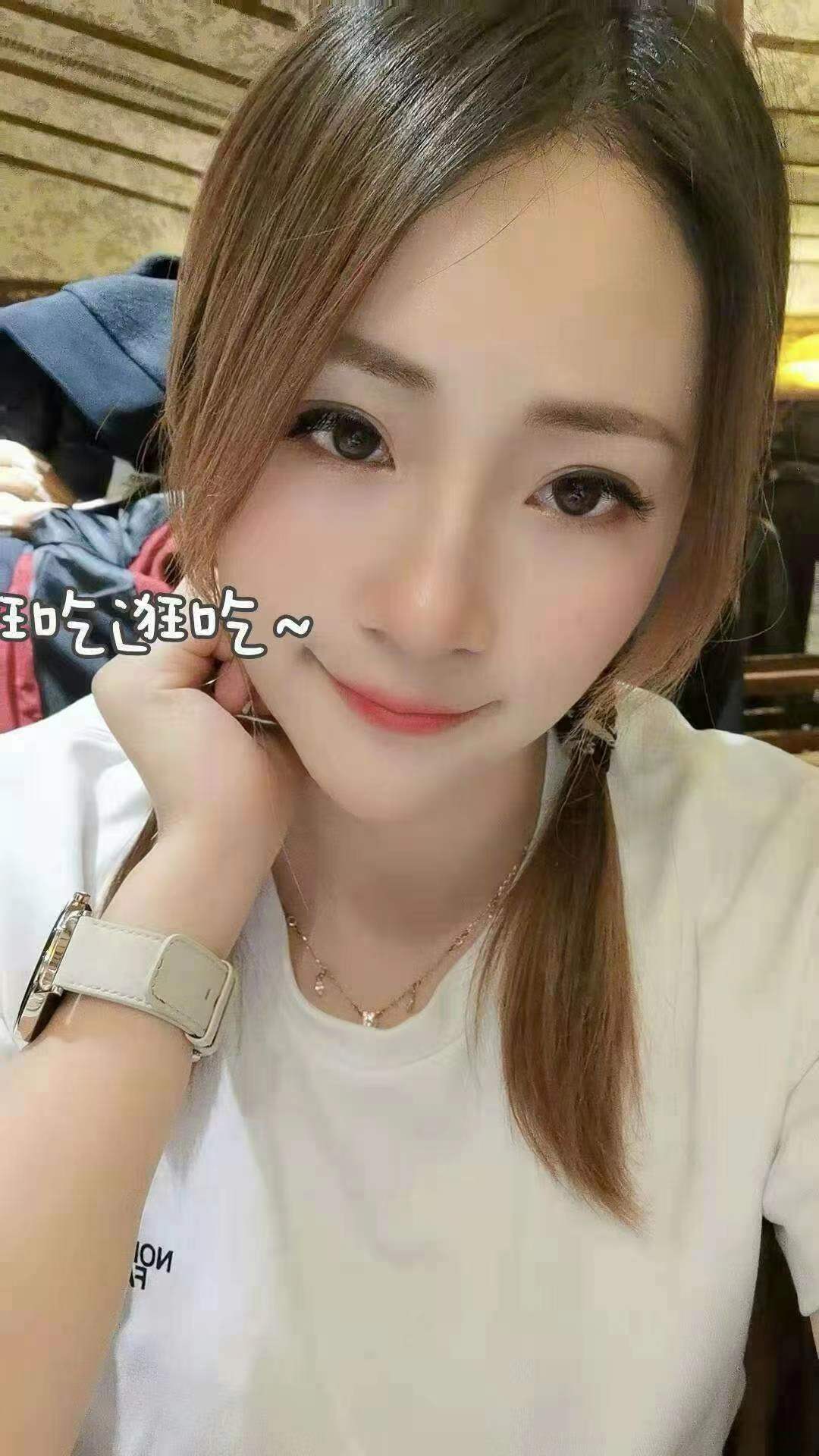 服务超棒颜值不错的小姐姐