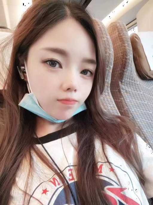 苗条性感，洪山贝贝