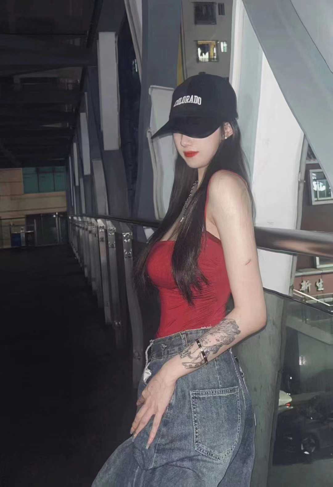 身材有前有后，服务是真的好