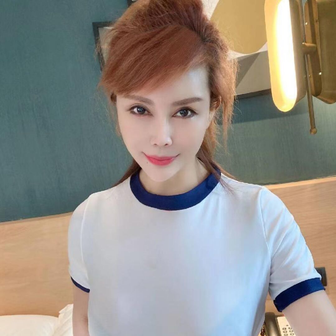 美丽温柔的姐姐