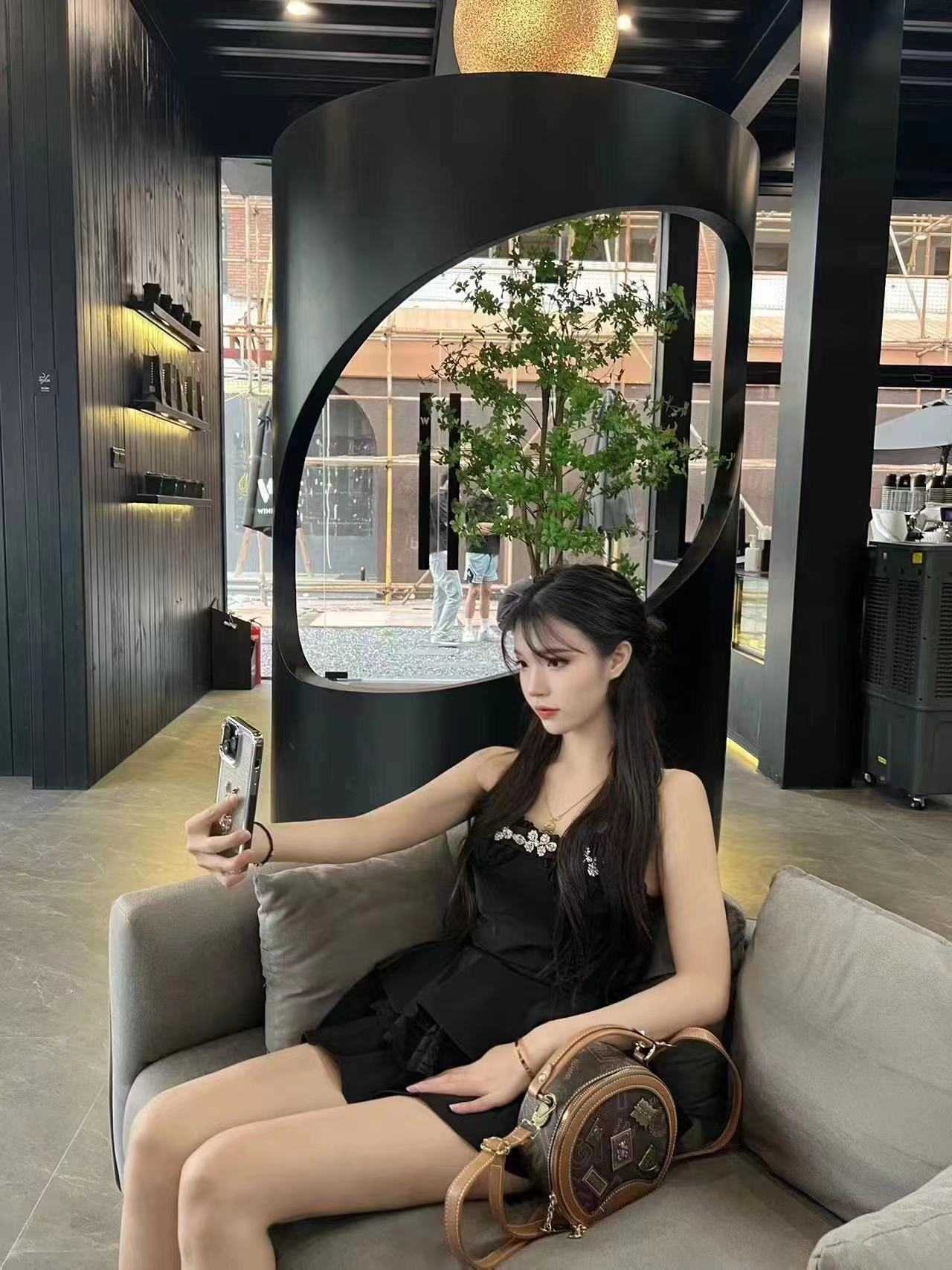 超级给力的嫩妹