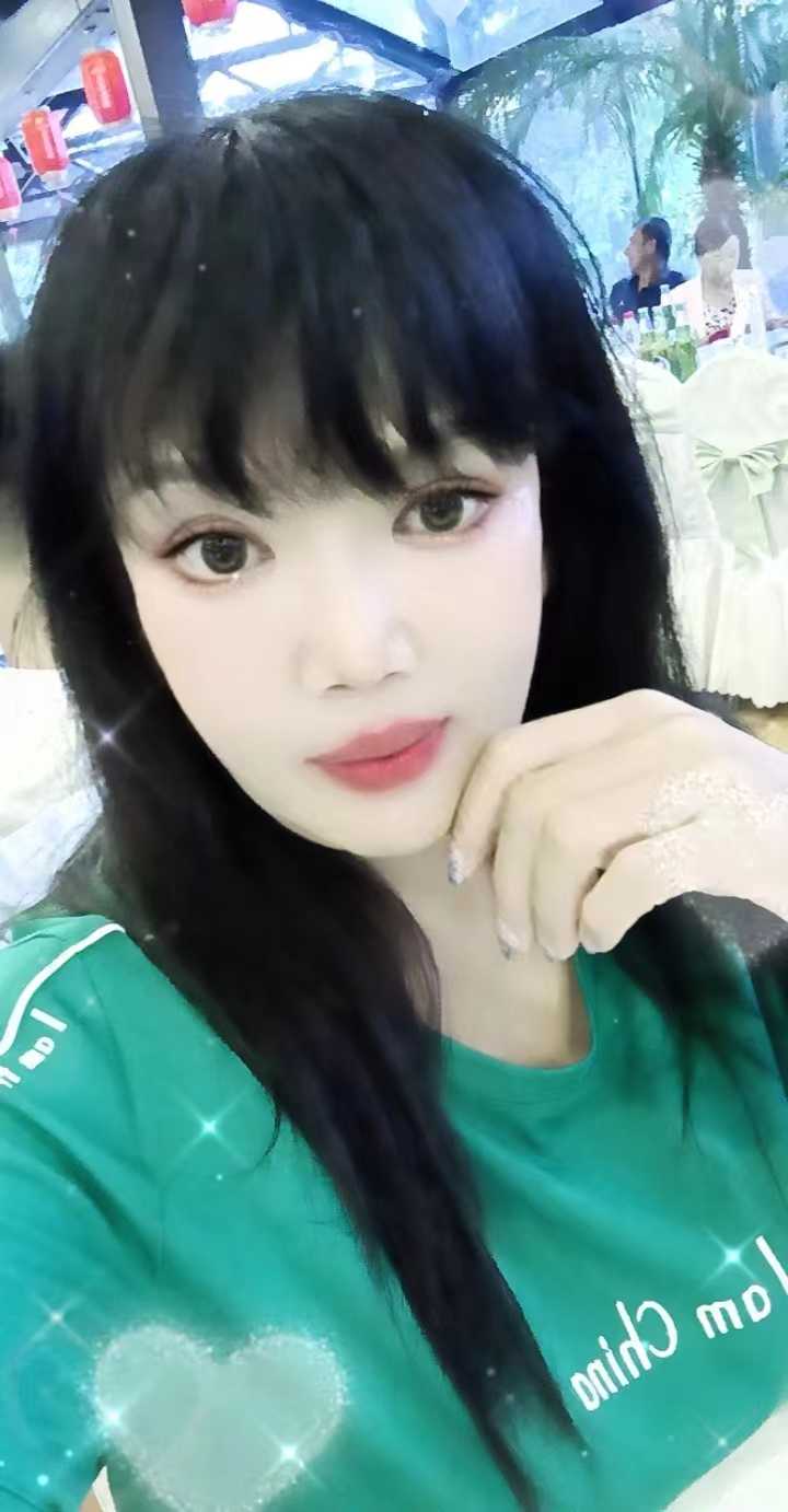 妖娆妩媚的熟女