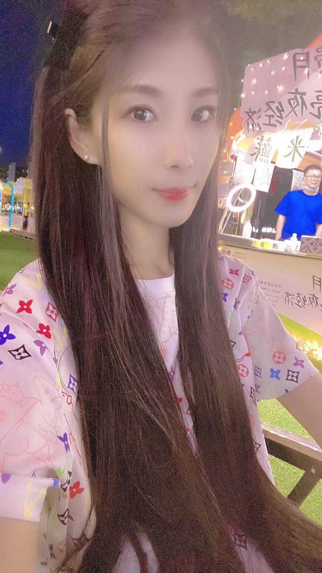 身材服务好的小姐姐