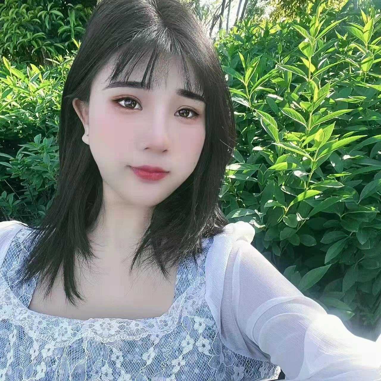 热情有颜值的小姐姐