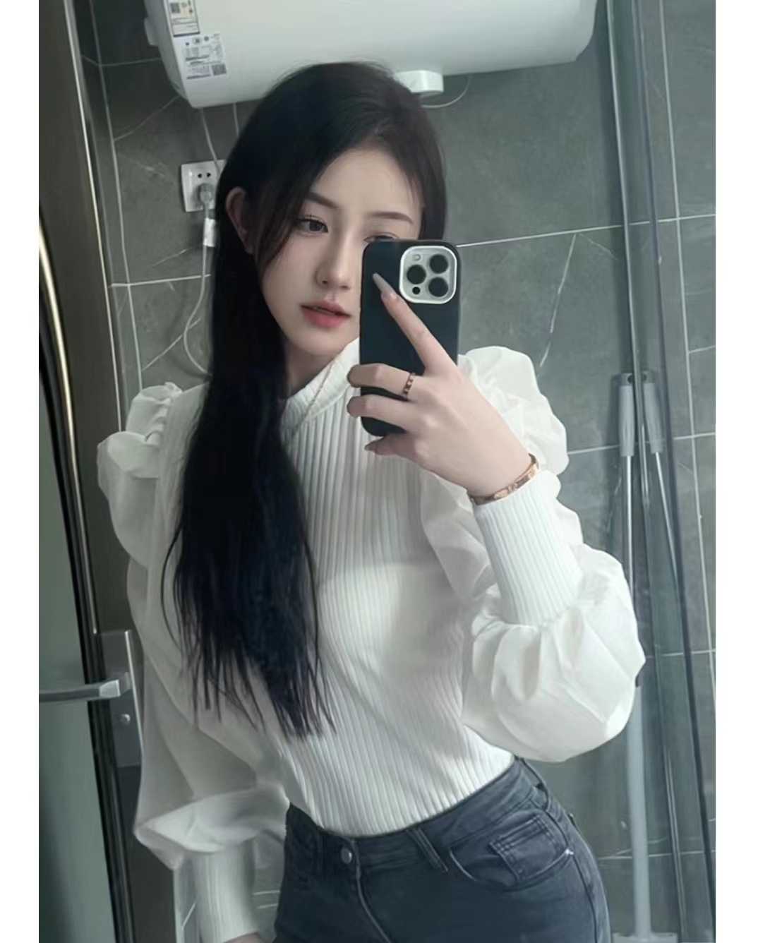 年轻貌美的小姐姐