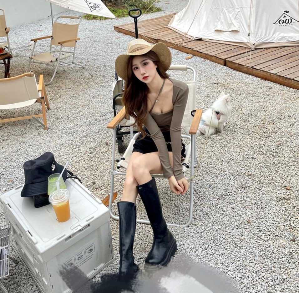 颜值在线，服务一流的妹妹