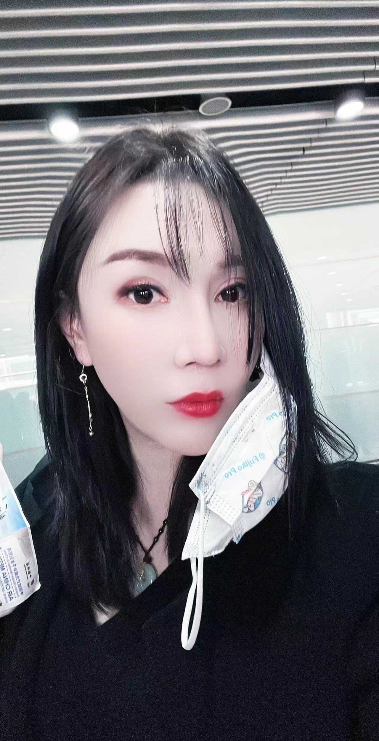 胸大价格超合适妹子