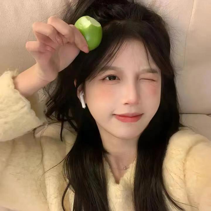 好嫩，很喜欢这种小嫩妹