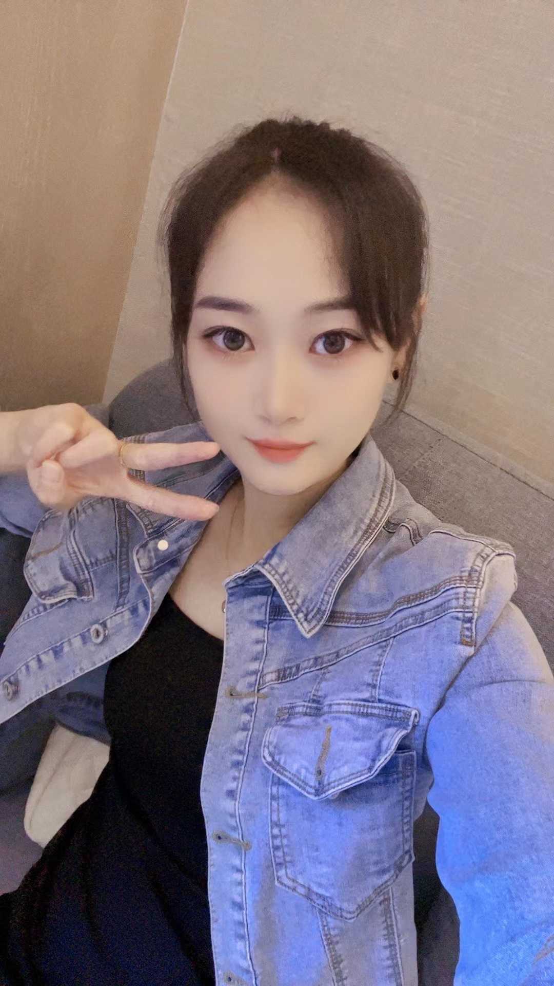 颜值不错的小姐姐