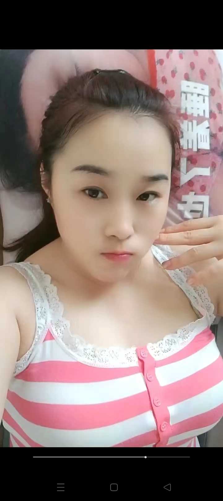 妖娆丰满的性感少妇