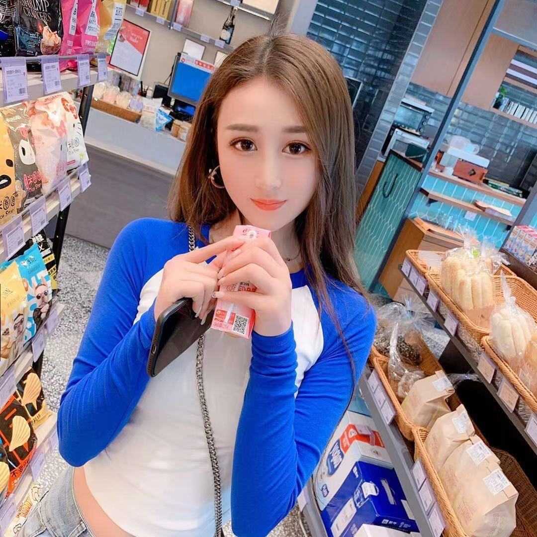 熊大屁股翘，婀娜多姿