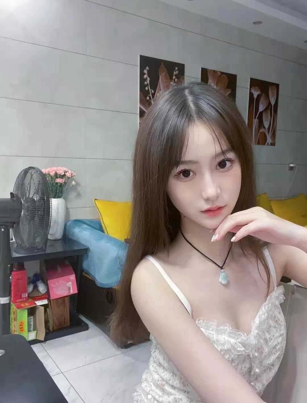 有颜有身材的极品兼职尤物