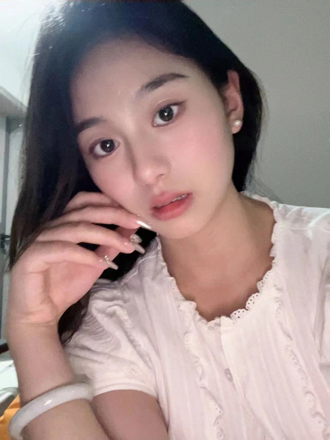 一个字嫩 搞起来很有感觉