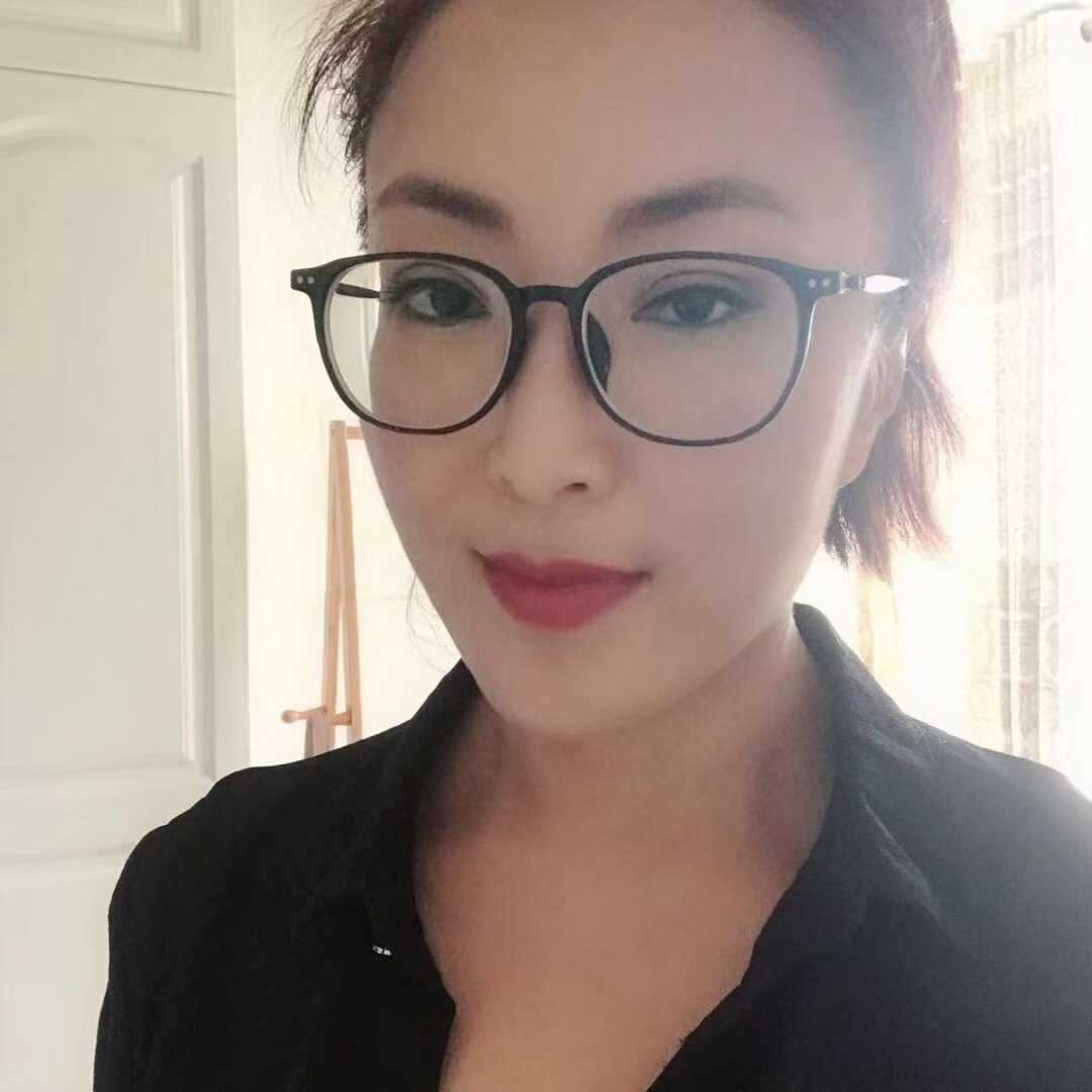 青山湖极品少妇白洁大奶