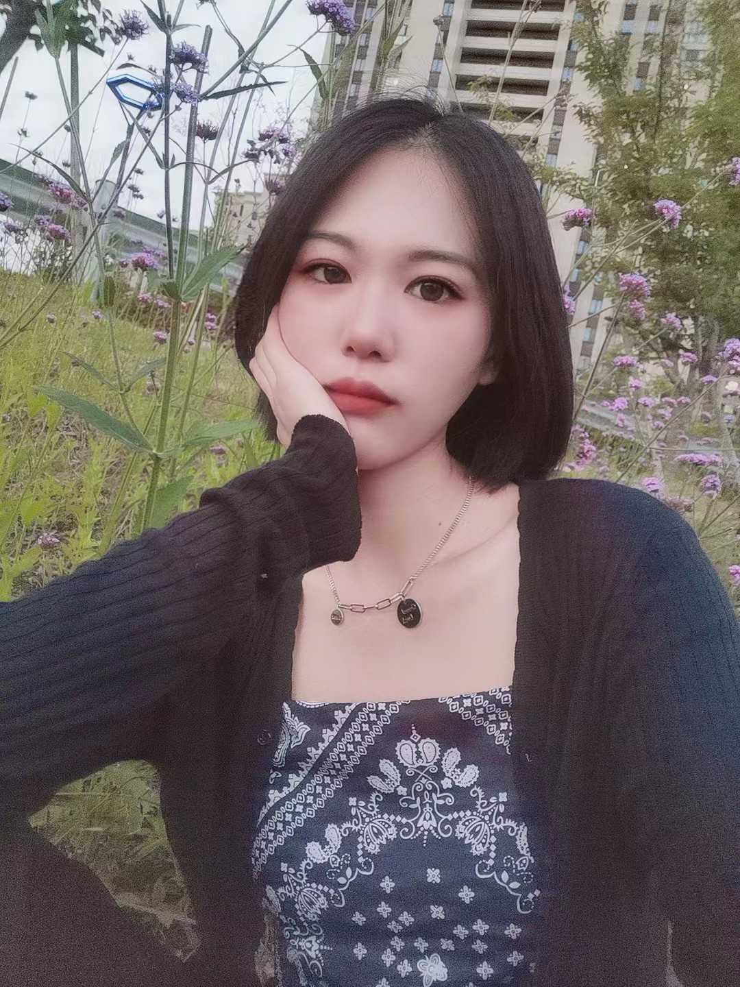 一阵活塞运动后伴随着妹妹轻吟声释放