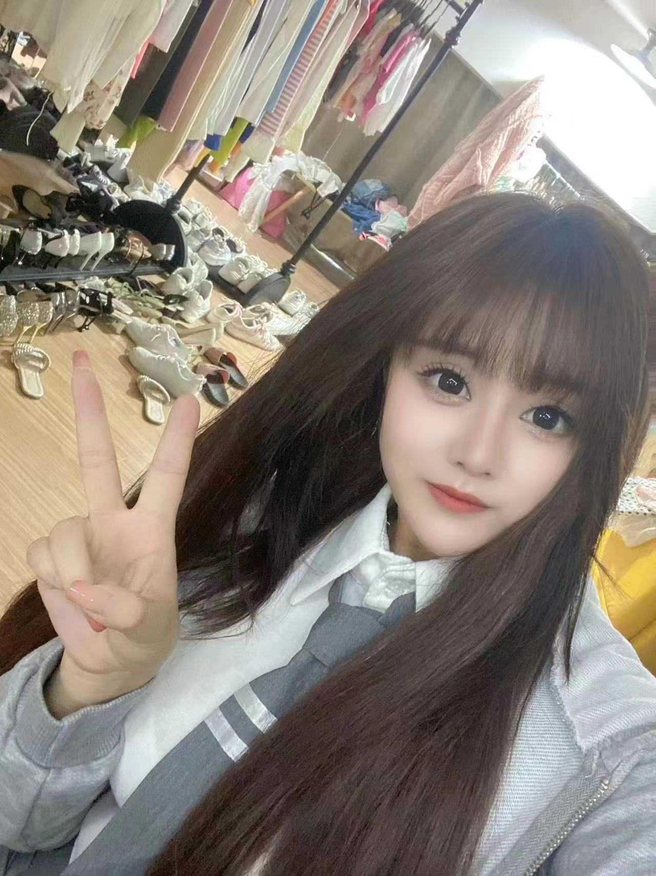 19岁主打一个年轻水嫩